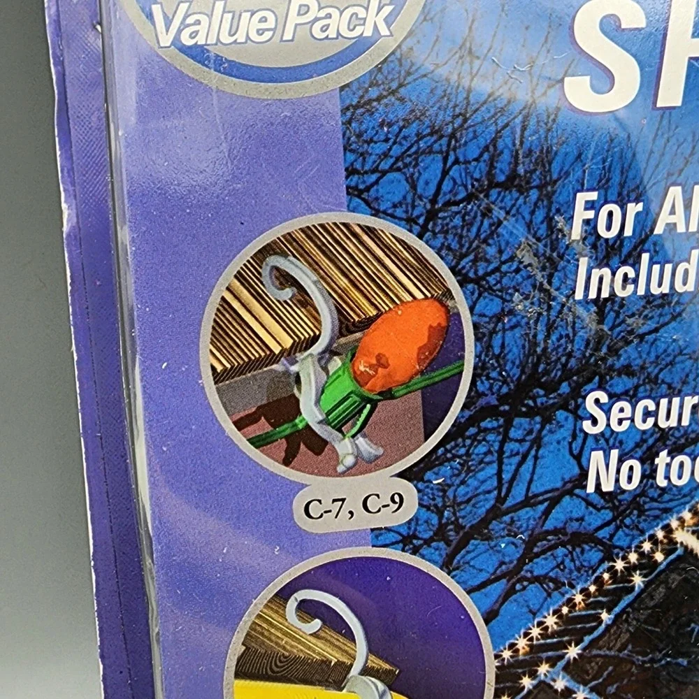104 CT Universal Shingle Gutter Clip Holiday Mini Rope C7 C9 Light String Hanger